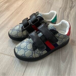 Authentic Gucci Kids Shoes Size 11